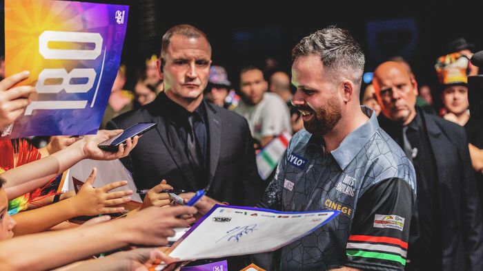 Elkezdődött a háromnapos darts-őrület az MVM Dome-ban