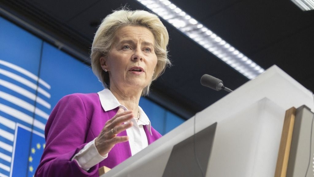 Az Európai Parlamentben napirenden van a bizalmatlansági indítvány az Európai Bizottság és elnöke ellen