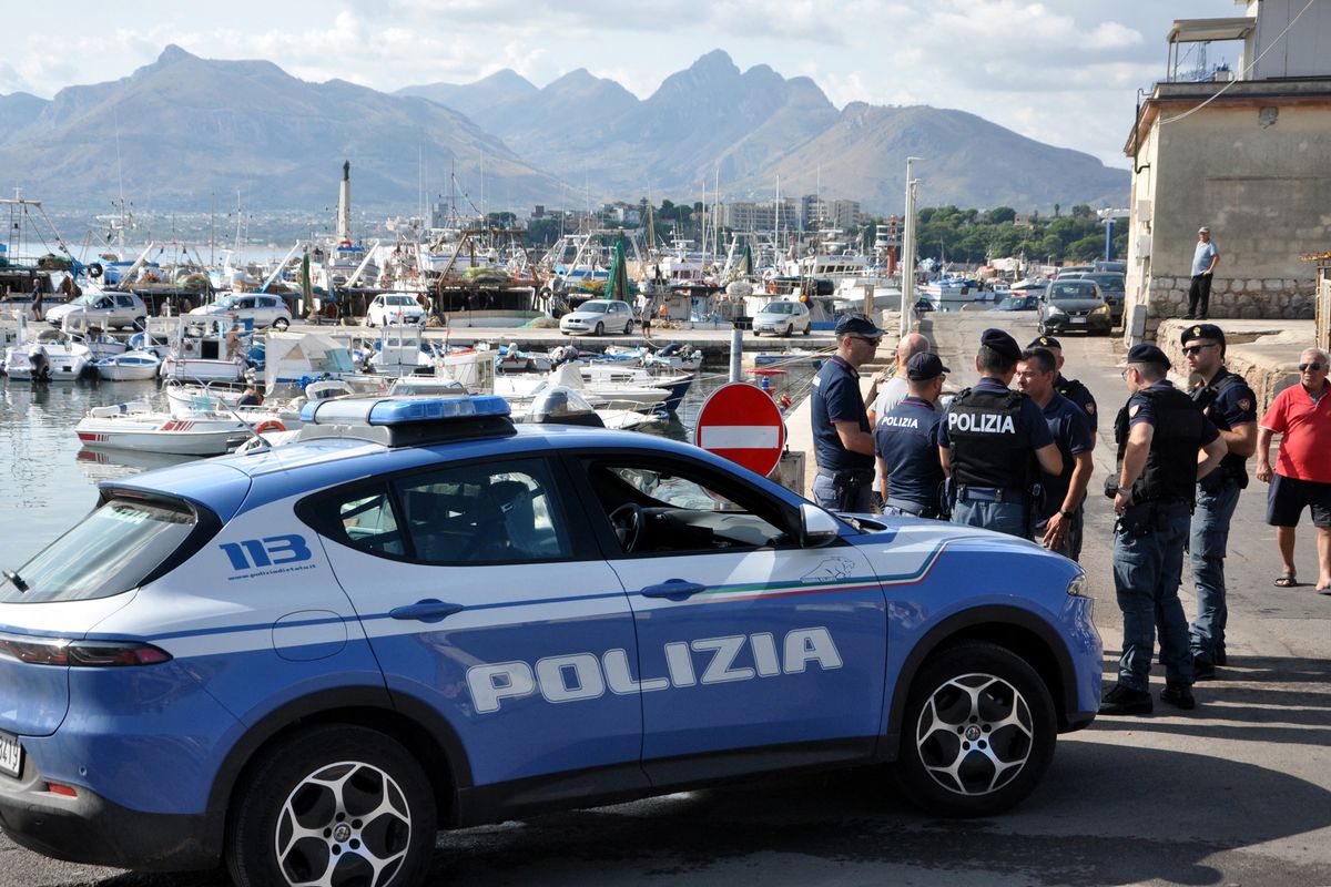 A hatóságok letartóztatták a magyar lányokat megerőszakoló marokkóiakat, akiket a szicíliai Catania közelében kaptak el