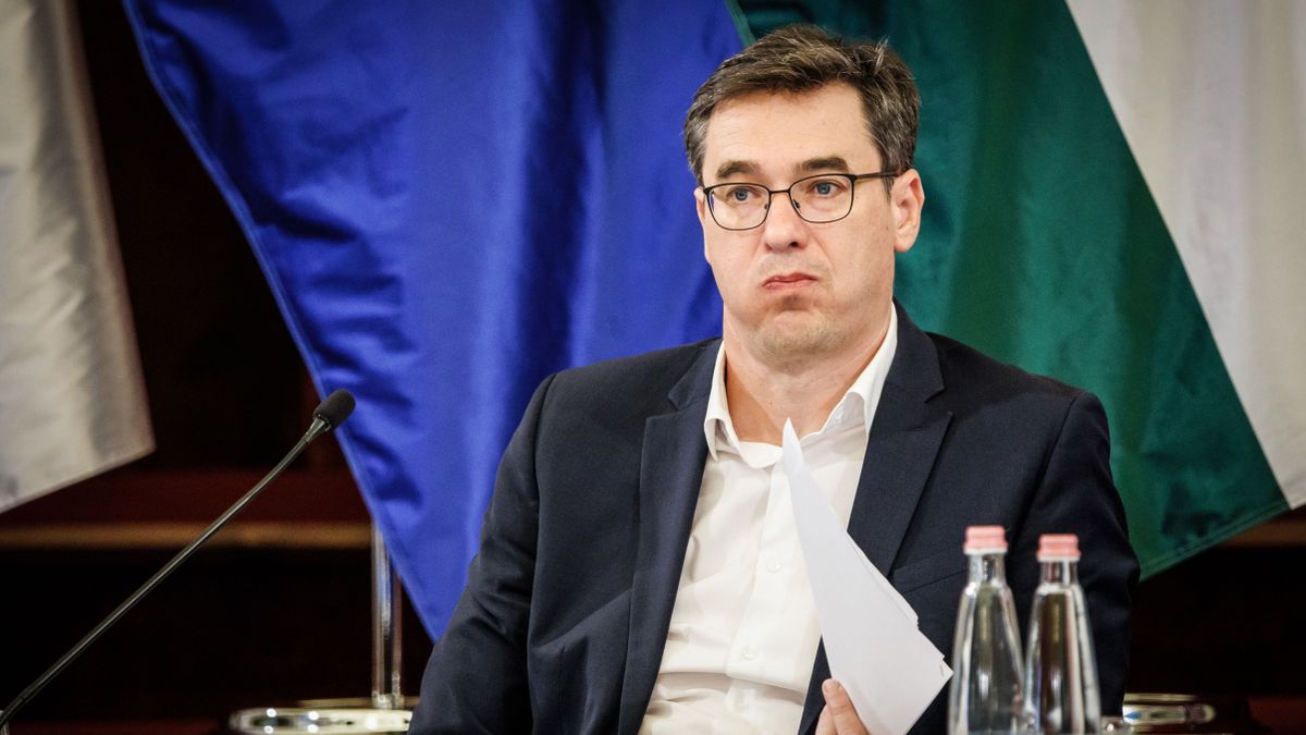 Trükkök százai: Gyurcsány módszerével vezetik a fővárost