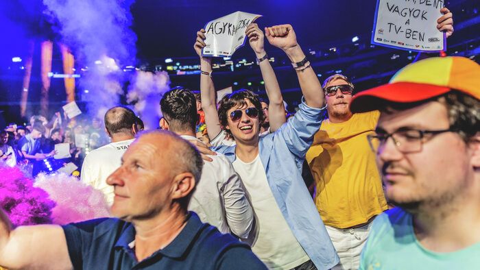 Elkezdődött a háromnapos darts-őrület az MVM Dome-ban