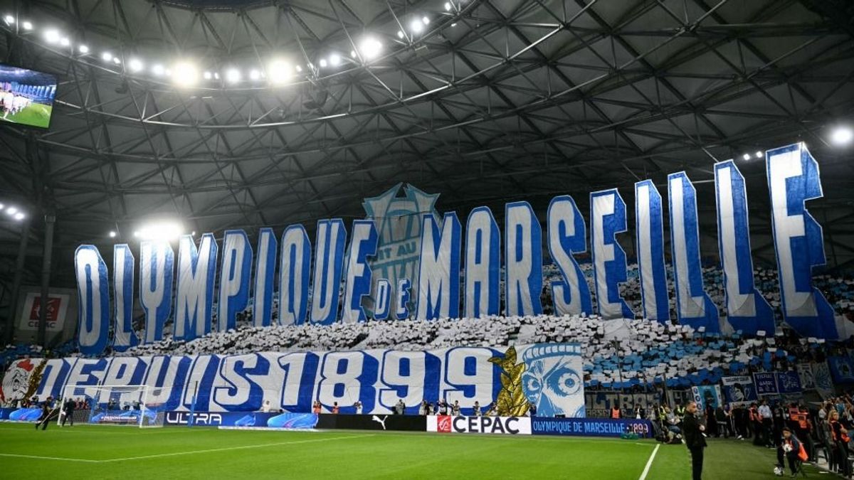 Amíg Dembélét Párizsban ünnepelték, addig a társai Marseille-ben verekedtek