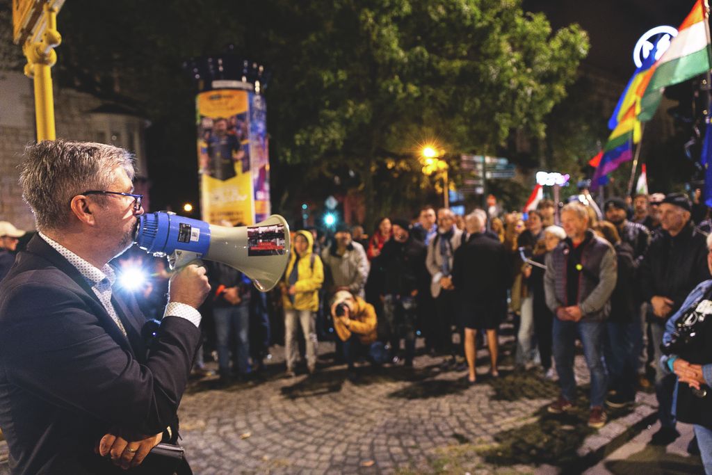 Imával űzték el Hadházyt és bandáját a ferences templomtól