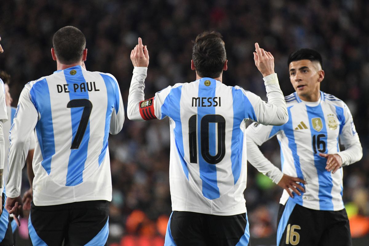 A legendás gólöröm: Lionel Messi duplázott Venezuela elleni búcsúmeccsén