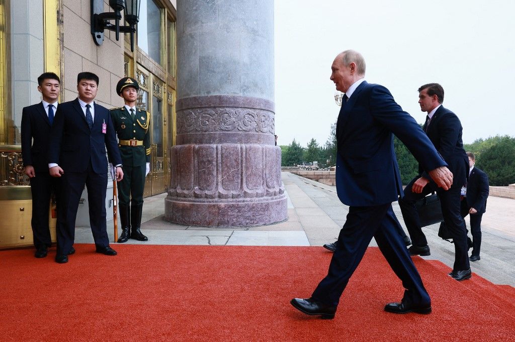 Vlagyimir Putyin orosz elnök a Hszi Csin-pinggel tartott kétoldalú találkozó kezdetén (Fotó: VLADIMIR SMIRNOV / POOL)