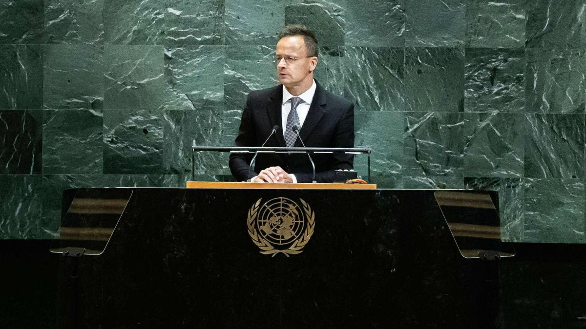 Szijjártó Péter: Magyarország szuverén ország, a kormány szuverén politikát folytat