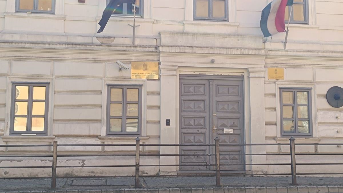 Megölte magát egy dolgozó a pécsi NAV épületében