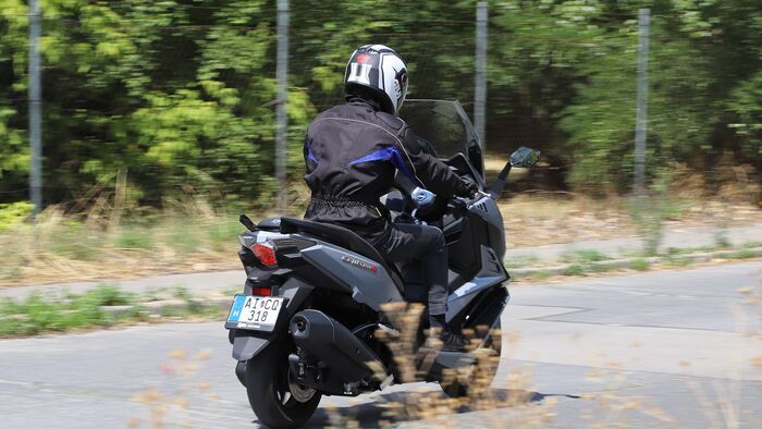 SYM 300 Cruisym teszt (2025)
