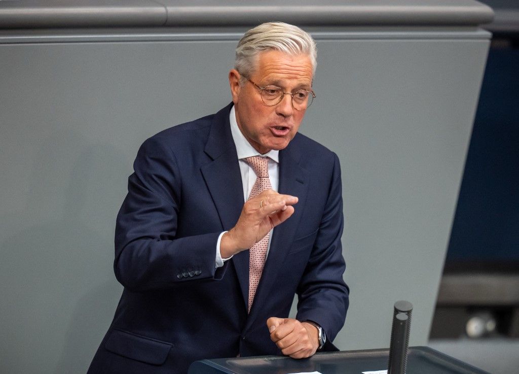 24 June 2025, Berlin: Norbert Röttgen (CDU), speaks in the Bundestag after a government statement on the upcoming NATO-EU summit. Photo: Michael Kappeler/dpa (Photo by MICHAEL KAPPELER / dpa Picture-Alliance via AFP)