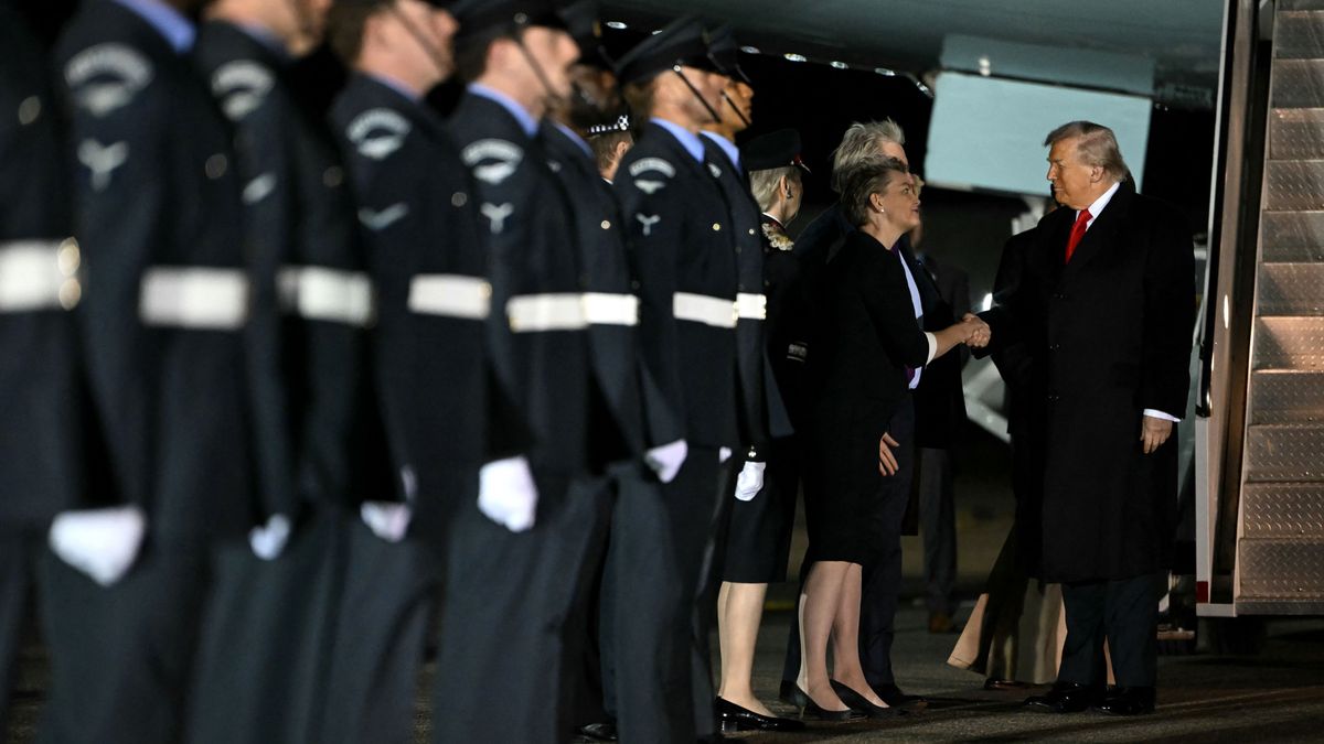Megérkezett Nagy-Britanniába Donald Trump amerikai elnök