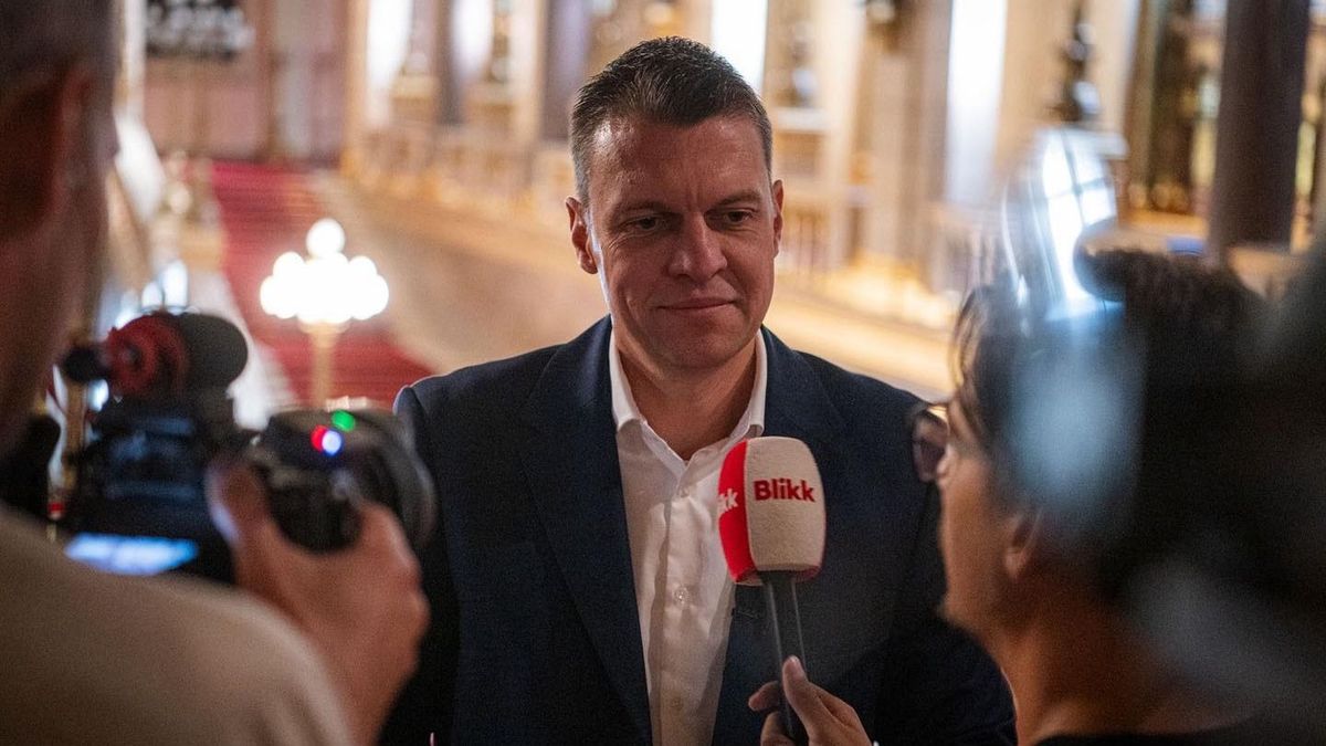 Menczer Tamás: Tarr Zoltán fejét mindenkinek látnia kell! + videó