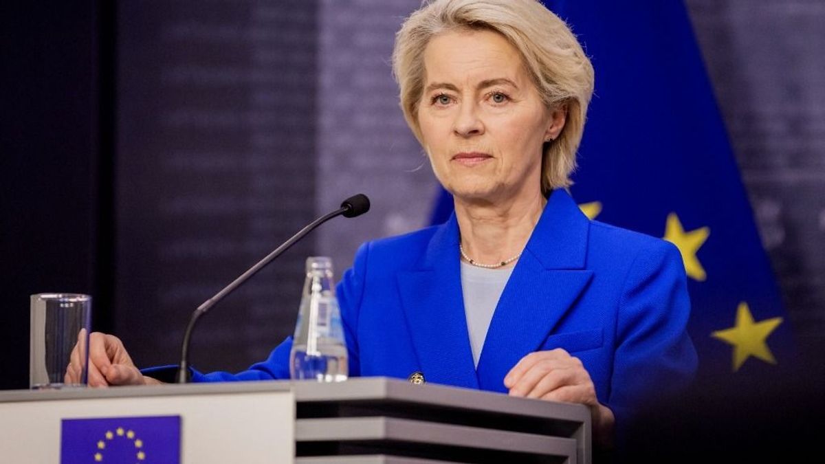 Izzasztó órák várnak Ursula von der Leyenre