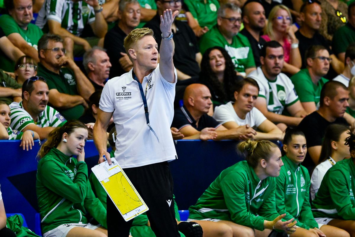 Az új szezontól kinevezett Jesper Jensen, az FTC vezetőedzője első BL-pontjaira hajtott csapatával