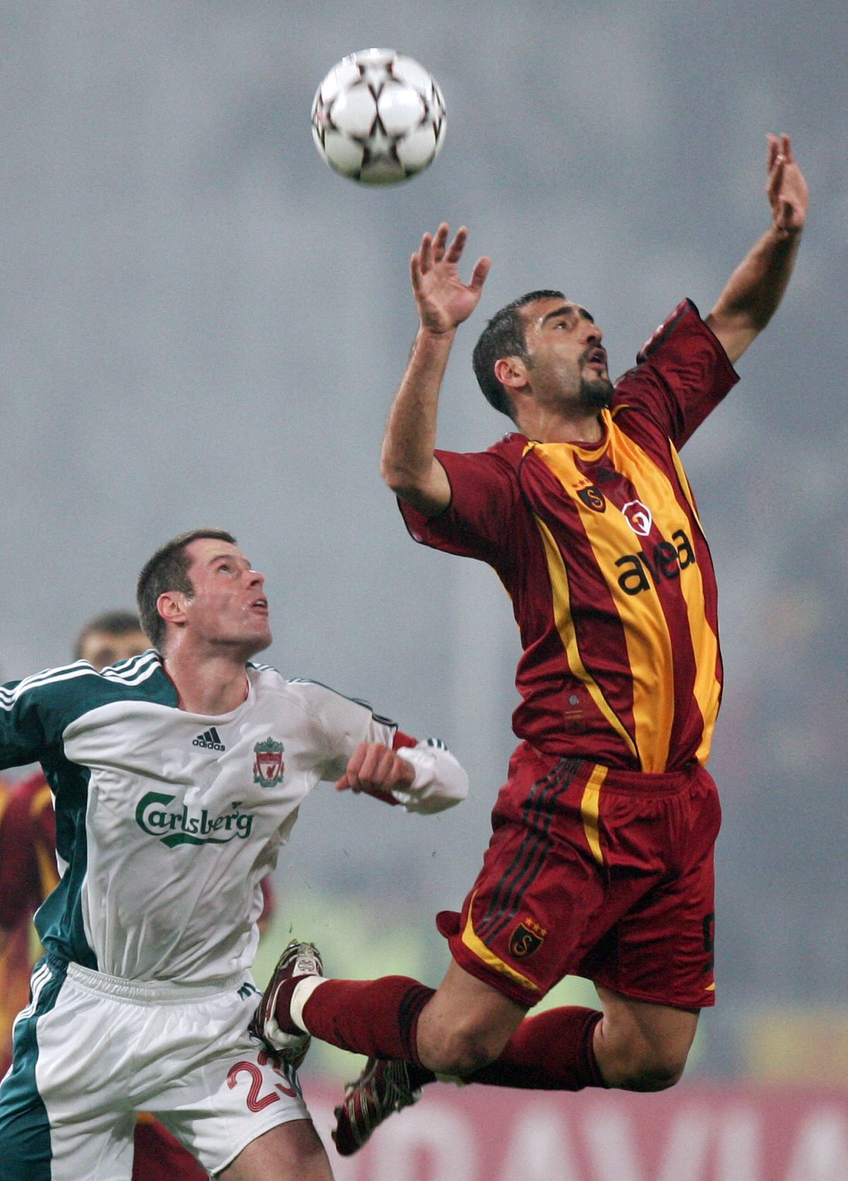 Jamie Carragher kétszer játszott a Galatasaray otthonában a Liverpool színeiben BL-meccsen,  egyszer sem távozott győzelemmel