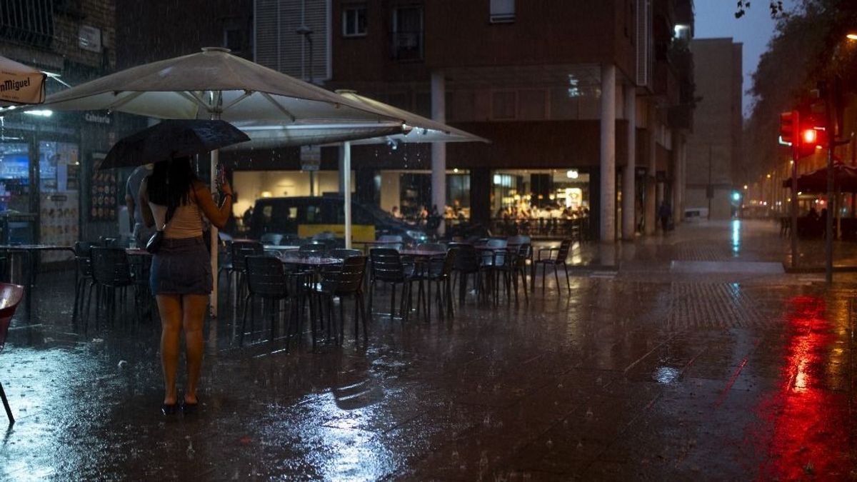 Apokaliptikus idő Spanyolországban: holttestet sodort ki a víz