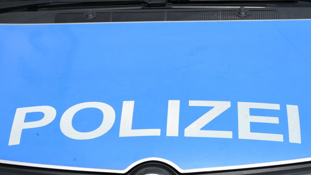 Tömegbe hajtott egy autó Berlinben