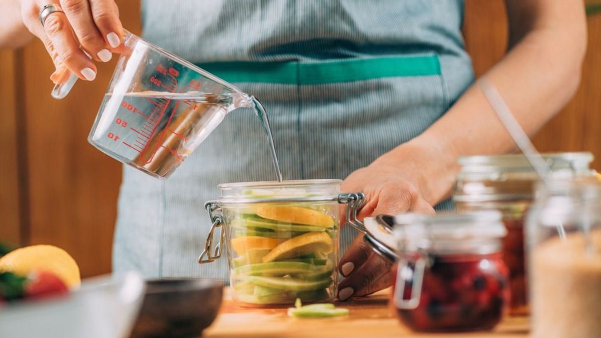 Gyümölcsöt is lehet fermentálni! Így készül a mennyei ecetes alma