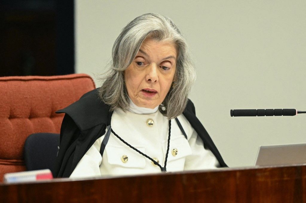 Carmen Lucia bírónő voksolt utoljára Bolsonaro ügyében