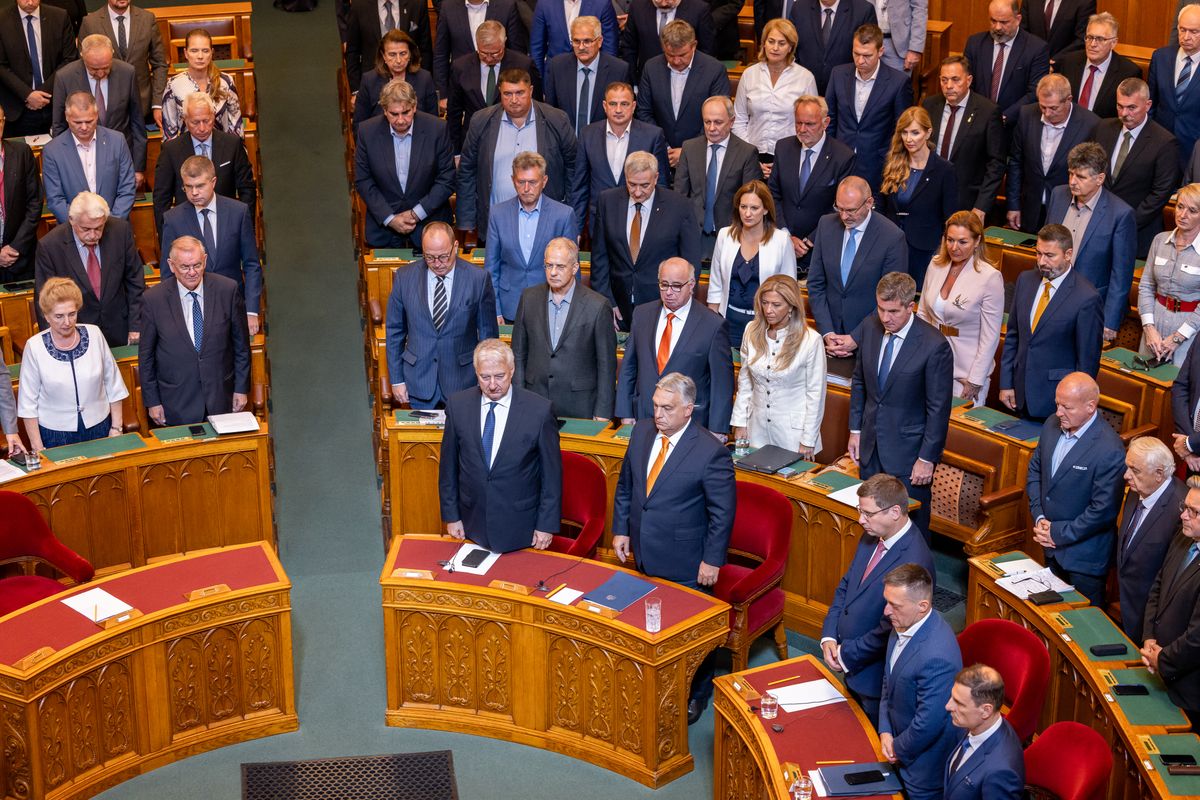 Orbán Viktor
Parlament