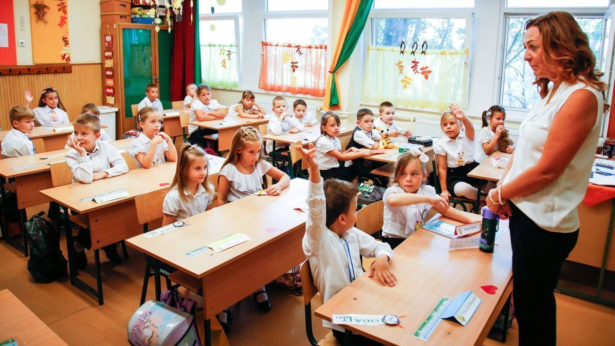 Gyurcsányt valahogy túlélték, de a Tisza-adó teljesen padlóra küldené a tanárokat