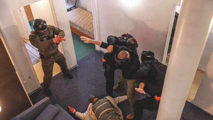 DELTA kommandó
Droglabor