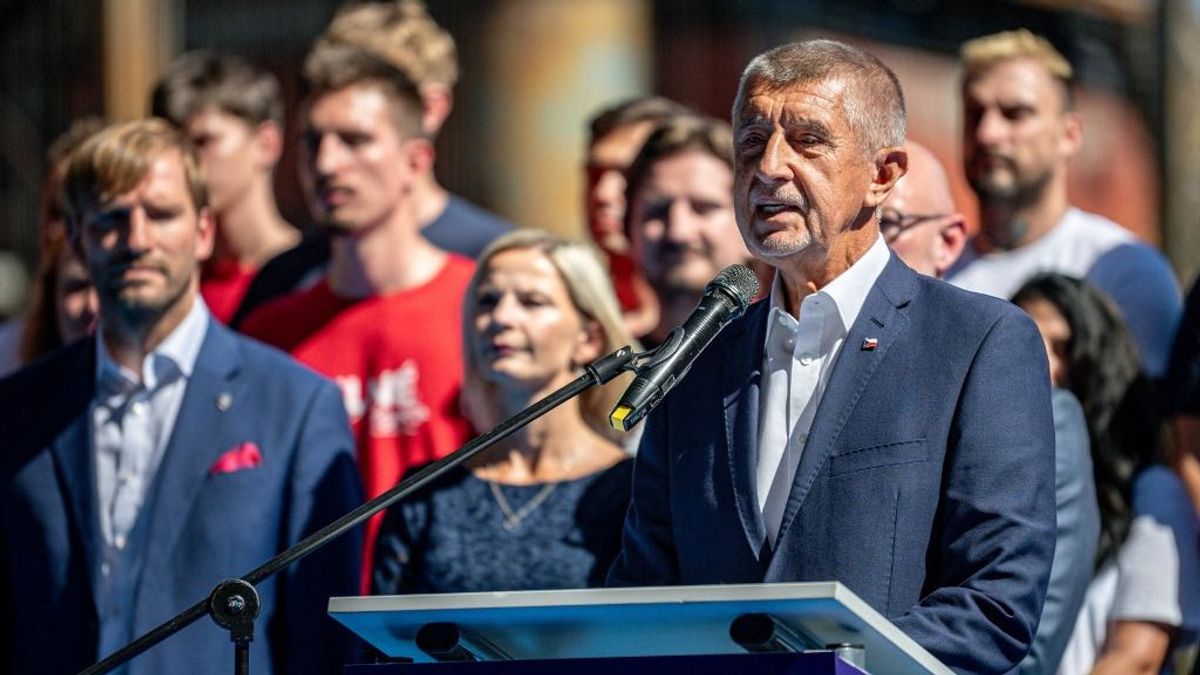 Andrej Babis pártja vezeti a népszerűségi listát Csehországban