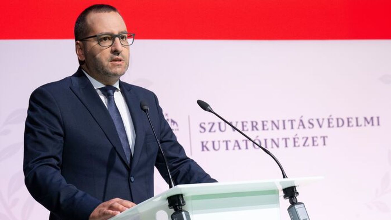 Photo: MTI/Zsolt Szigetvary