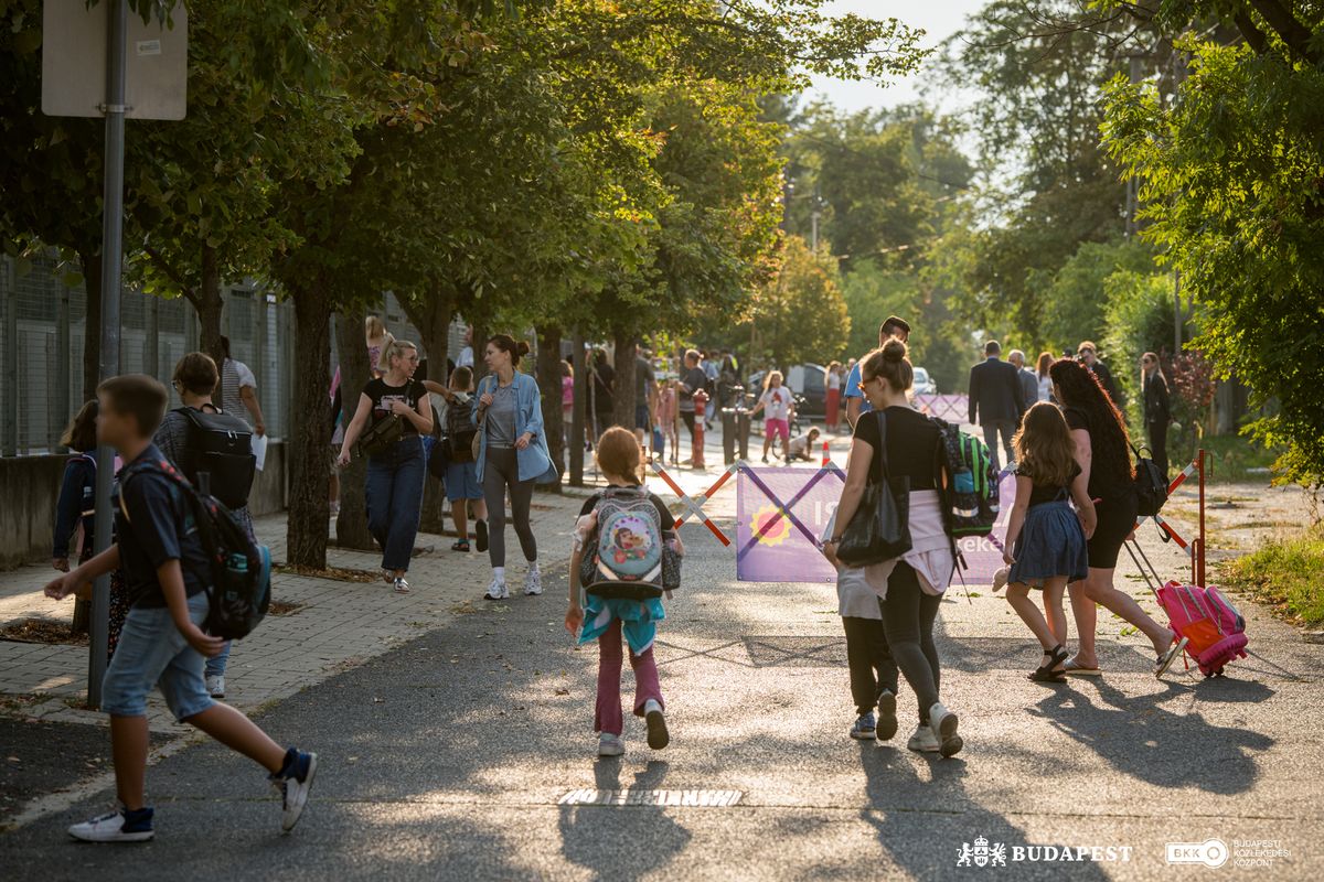 A BKK 2025 szeptemberében két budapesti iskolában indítja el az iskolautca próbaidőszakát (Forrás: BKK)