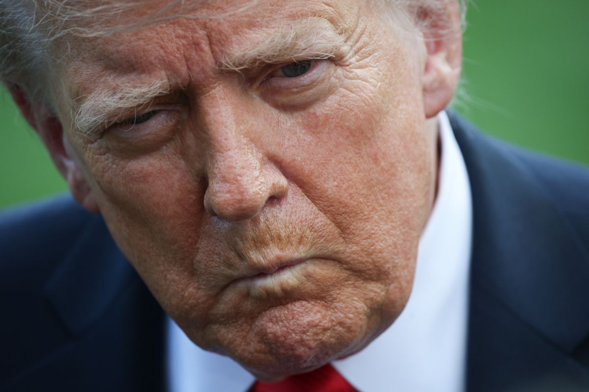 Donald Trump a NATO-nak üzent