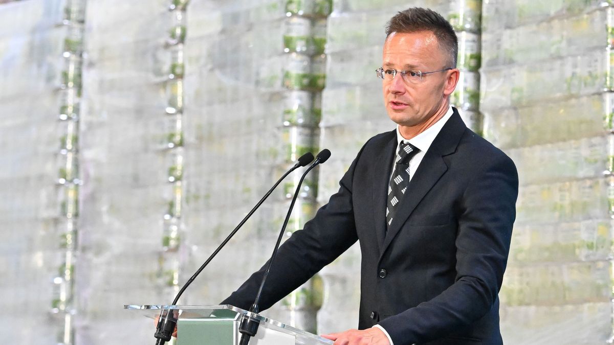 Szijjártó Péter: Magyarország és Románia érdekei egybevágnak az energetika területén