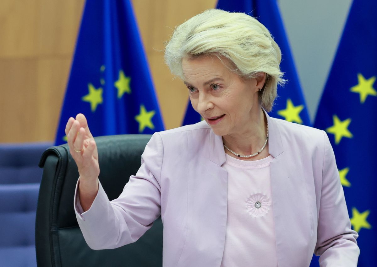 Brüsszel, 2025. szeptember 17.
Ursula von der Leyen, az Európai Bizottság (EB) elnöke az uniós testület heti rendes ülésén Brüsszelben 2025. szeptember 17-én. Az Európai Bizottság ezen a napon Izrael elleni szankciókra tesz javaslatot a gázai háború befejezése érdekében.
MTI/EPA/Olivier Hoslet