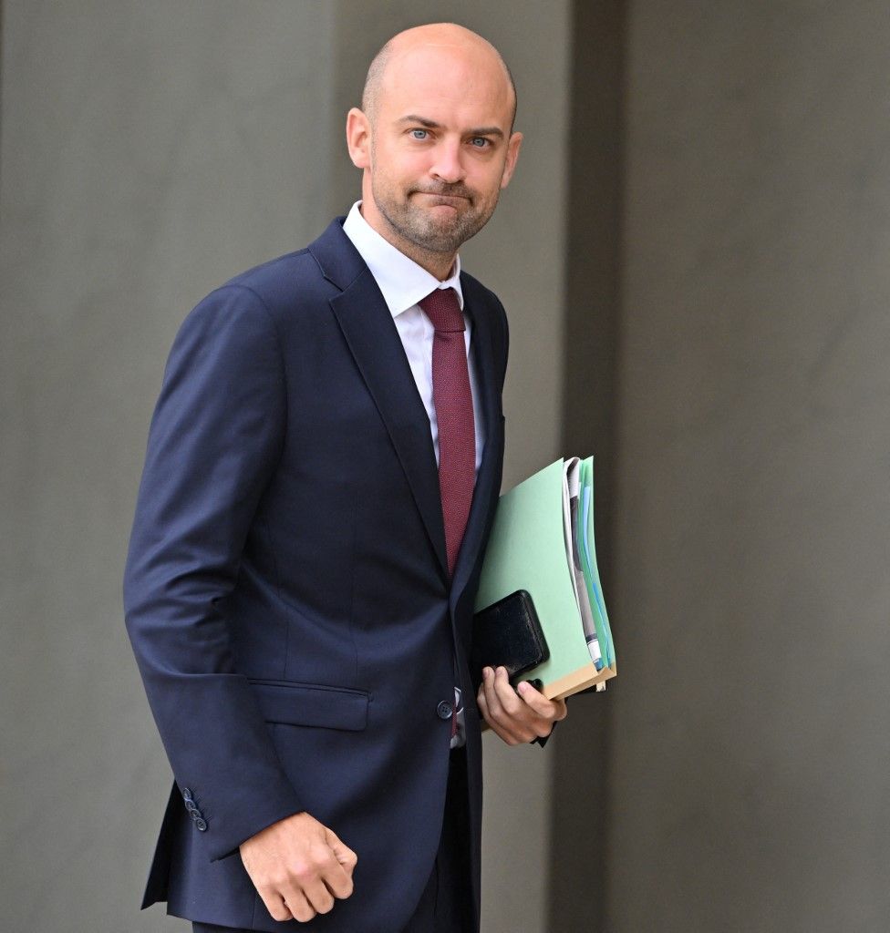 PARIS, FRANCE - SEPTEMBER 4: French Minister for Europe and Foreign Affairs Jean-Noel Barrot arrives prior to the Coalition of the Willing Summit at the Elysee Presidential Palace in Paris, France on September 4, 2025. Mustafa Yalcin / Anadolu (Photo by MUSTAFA YALCIN / Anadolu via AFP)