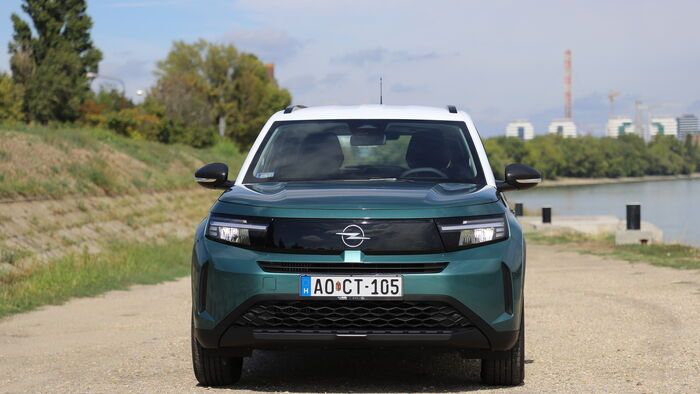 Opel Frontera Hybrid teszt