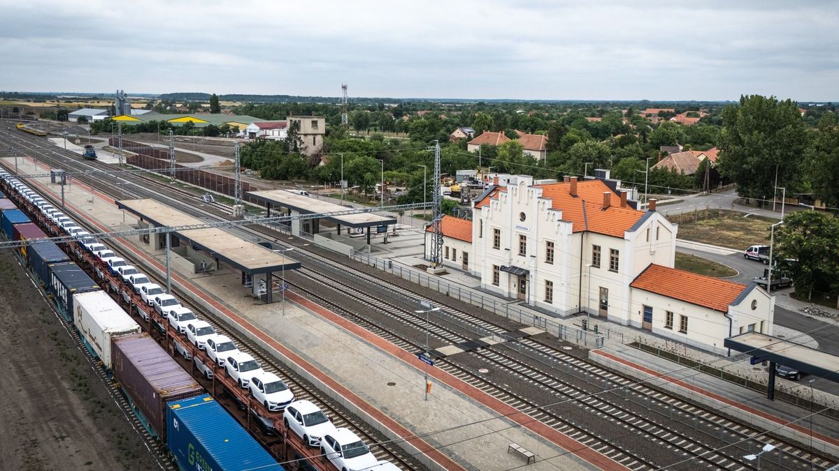 Lázár János: Sínen van a kormány Alföld-programja!