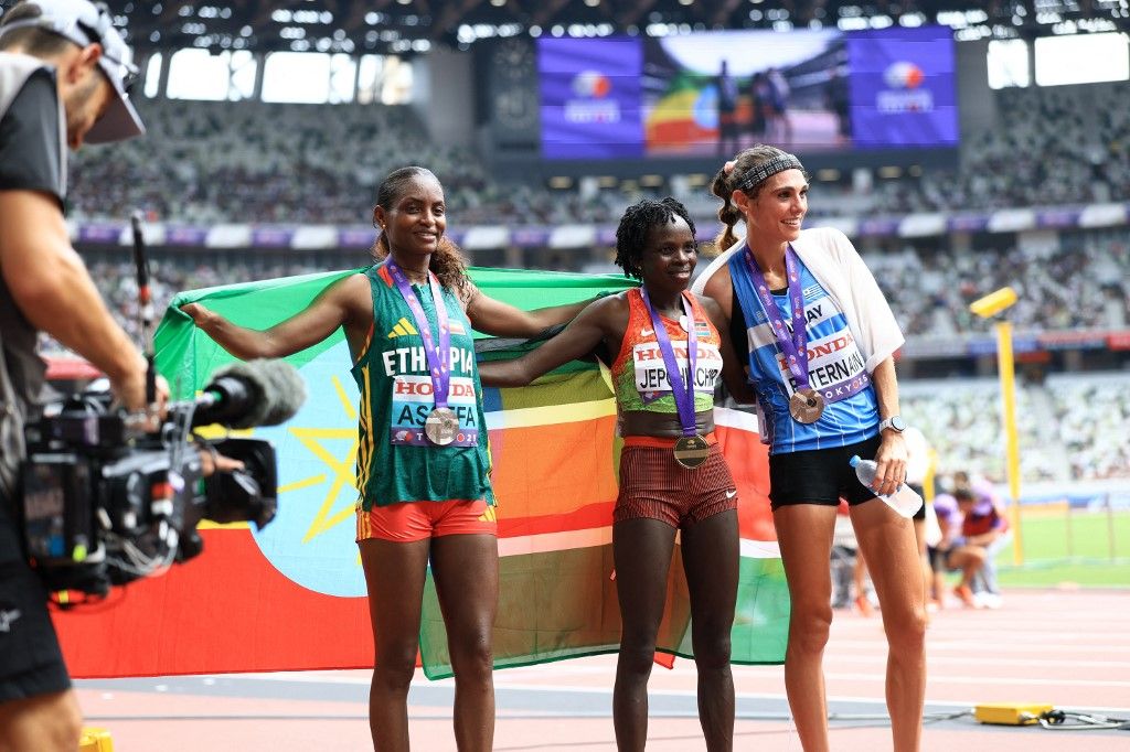 Kenyai, etióp és uruguayi dobogósai lettek a női maratonfutásnak a tokiói atlétikai vb-n