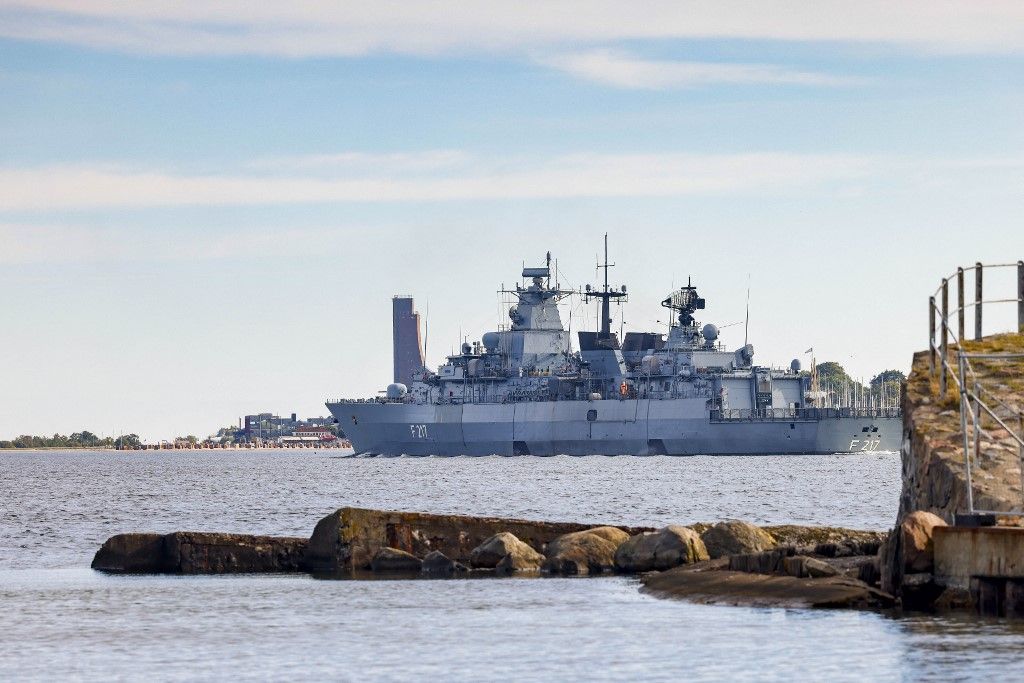 01 September 2025, Schleswig-Holstein, Kiel: The frigate "Bayern" leaves the Kiel Fjord at the start of the Northern Coasts naval maneuver. Multinational naval forces exercise under German command in the Baltic Sea to further develop national and alliance defense capabilities and demonstrate presence in the sea area. Photo: Frank Molter/dpa (Photo by FRANK MOLTER / dpa Picture-Alliance via AFP)
