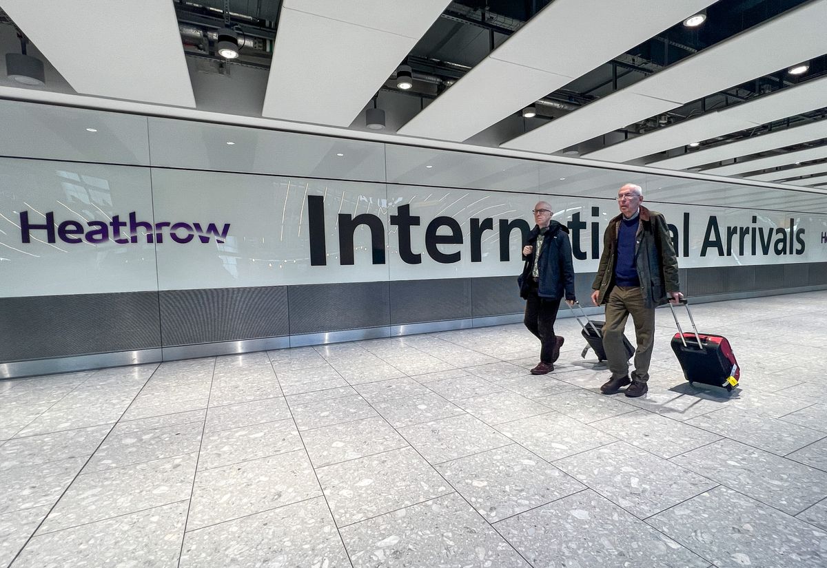 Kiürítették a Heathrow reptér egy terminálját