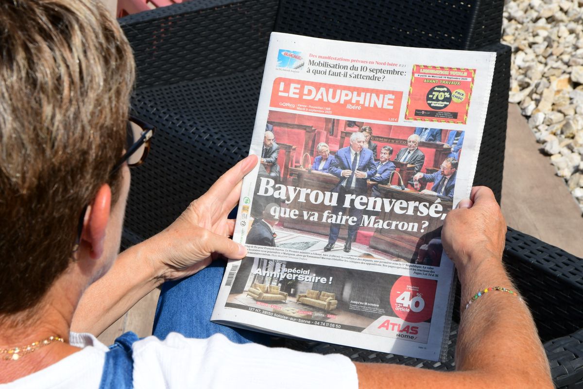 A francia miniszterelnök hétfőn bukott meg a bizalmi szavazáson