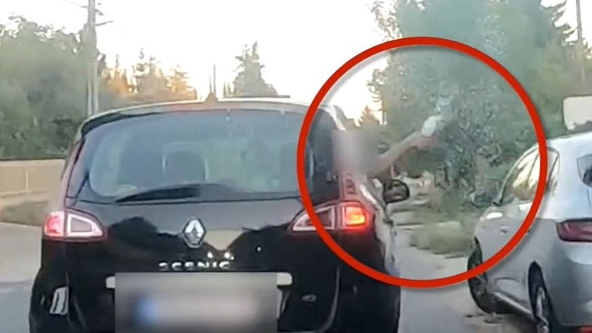 Beszólt a bringás, majd jött a többszörös bosszú az autóstól + videó