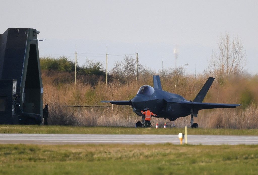 A Dutch Air Force Lockheed Martin F-35 Lightning II jet fighter takes part in the NATO's Ramsteign Flag 2025 exercice at Leeuwarden Air Base on April 8, 2025. (Photo by JOHN THYS / AFP)