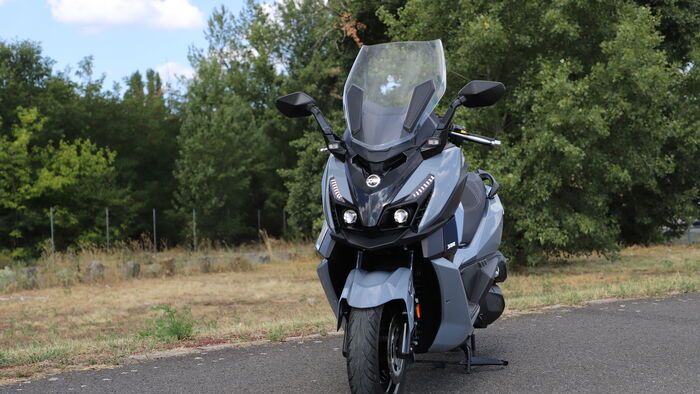 SYM 300 Cruisym teszt (2025)
