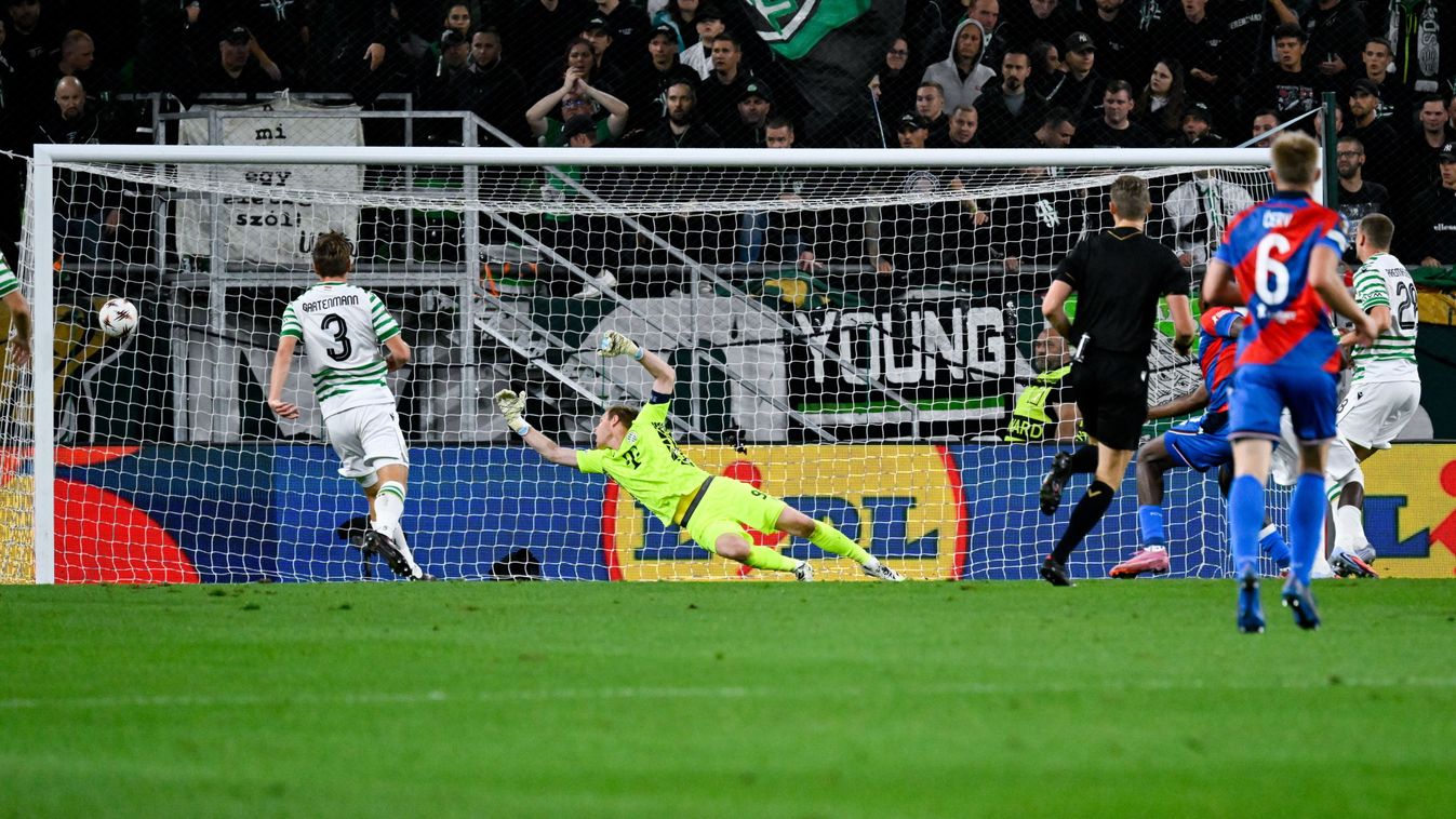 Fradi
Budapest, 2025. szeptember 25.
Dibusz Dénes, a Ferencváros kapusa (b2) gólt kap a labdarúgó Európa-liga alapszakaszának első fordulójában játszott Ferencváros TC - Viktoria Plzen mérkőzésen a budapesti Groupama Arénában 2025. szeptember 25-én.
MTI/H
