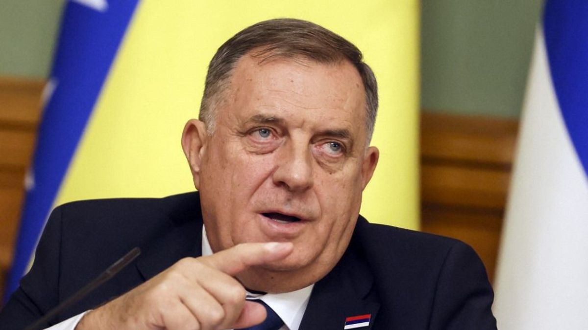 Milorad Dodik lemondott a boszniai Szerb Köztársaság elnöki jogköreiről