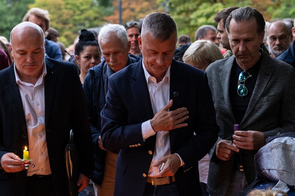 Bayer Zsolt csendes, méltóságteljes gyertyagyújtásra hív minden jóérzésű embert szeptember 18-án, csütörtökön este hat órára a budapesti Szabadság térre, az Egyesült Államok nagykövetsége elé. 
Charlie Kirk megemlékezés