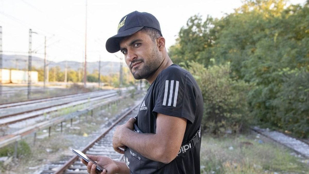 A magyar politikát kritizálja Svédország, de pénzt ad a migránsoknak, hogy hazamenjenek