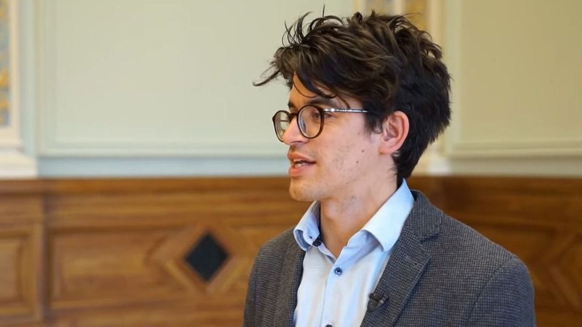 Kiderült milyen pozíciót nem kapott meg, mielőtt Magyar Péter mellé állt az kabinetfőnöke