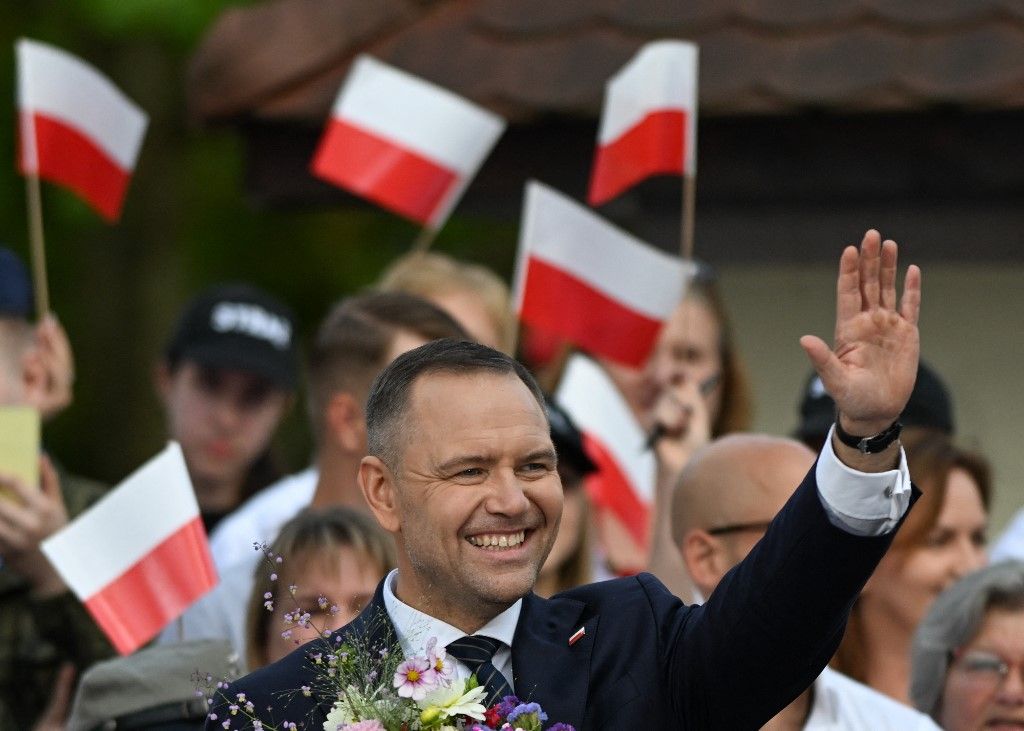 KRAKOW, POLAND  AUGUST 9:
A photo of newly sworn-in President of Poland, Karol Nawrocki, taken during a meeting with residents in Kolbuszowa on August 8, 2025.

Polands new president, Karol Nawrocki, has been formally invited to the White House. His chief of staff, Pawe? Szefernaker, announced on X that U.S. President Donald Trump sent Nawrocki an official congratulatory letter along with an invitation to Washington for a working meeting on September 3. (Photo by Artur Widak/NurPhoto) (Photo by Artur Widak / NurPhoto via AFP)