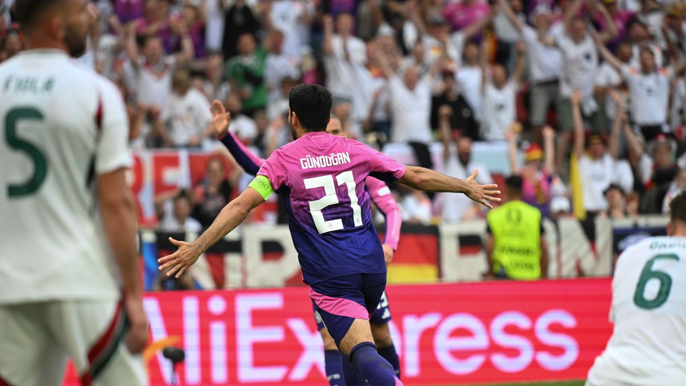 Ilkay Gündogan
Stuttgart, 2024. június 19.
A gólszerző német Ilkay Gündogan a labdarúgó Európa-bajnokság A csoportjának 2. fordulójában játszott Németország - Magyarország mérkőzésen a stuttgarti MHP Arénában 2024. június 19-én.
MTI/Illyés Tibor