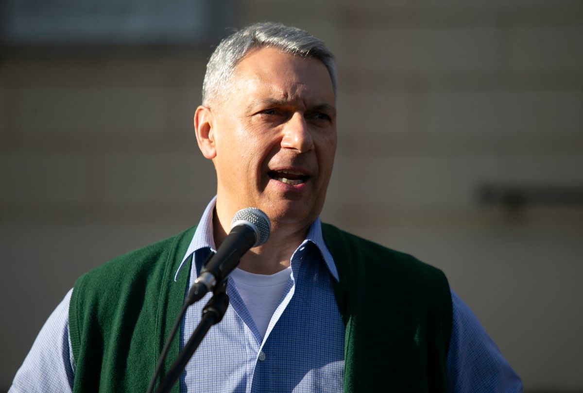 Nagykőrös, 2025. április 29.
Lázár János építési és közlekedési miniszter a Fidesz és a KDNP országjárása keretében tartott lakossági fórumon Nagykőrösőn 2025. április 29-én.
MTI/Bús Csaba