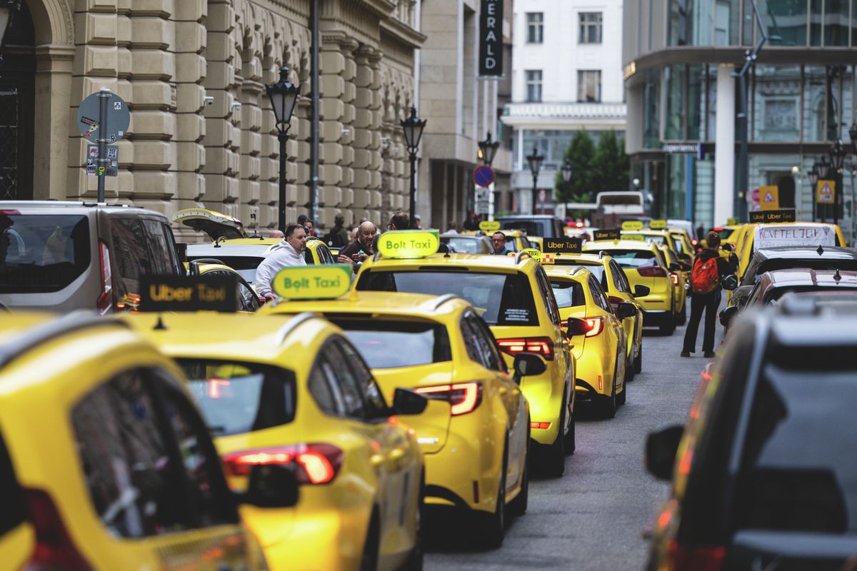 taxi tüntetés